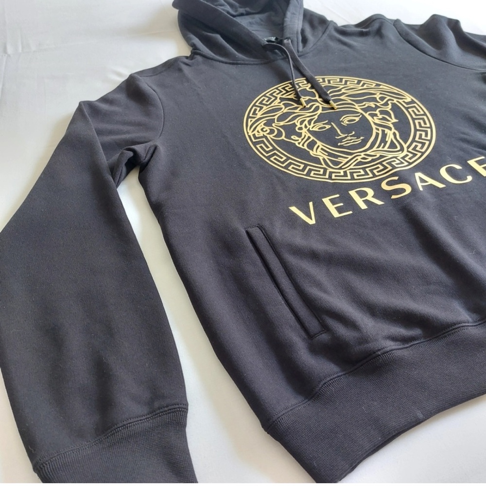 BNWT Versace La Medusa Logo Men’s Navy Hoodie! - Picture 2 of 3